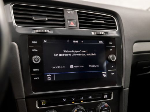 Volkswagen Golf 1.4 TSI Sportline (APPLE CARPLAY, GROOT NAVI, CAMERA, CLIMATE, LM VELGEN, SPORTSTOELEN, ADAPTIVE ... ActivLease financial lease
