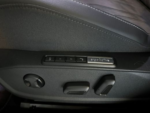 Volkswagen Golf 1.5 eTSI 115pk DSG Life Edition (Style pakket) | Navigatie | Dodehoeksensoren | Massage stoel (ve... ActivLease financial lease