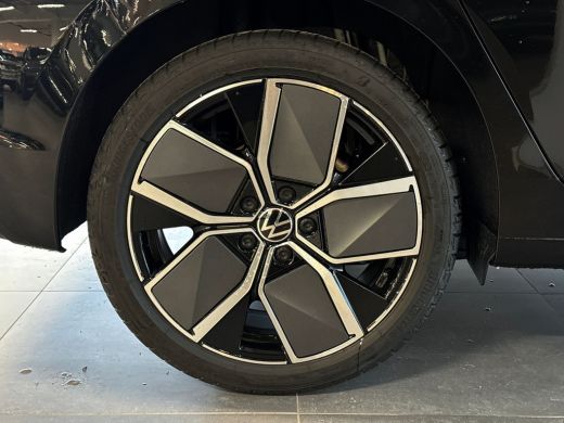 Volkswagen Golf 1.5 eTSI 115pk DSG Life Edition (Style pakket) | Navigatie | Dodehoeksensoren | Massage stoel (ve... ActivLease financial lease