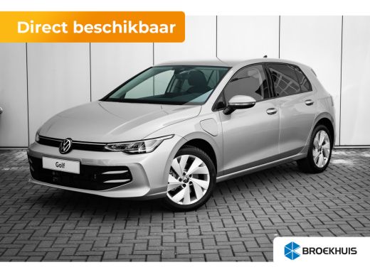 Volkswagen Golf Life Edition eHybrid | 'App-Connect' draadloze smartphone integratie | Achterbank in ongelijke de... ActivLease financial lease