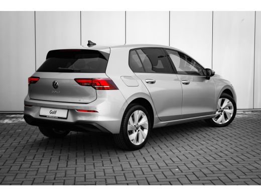 Volkswagen Golf Life Edition eHybrid | 'App-Connect' draadloze smartphone integratie | Achterbank in ongelijke de... ActivLease financial lease