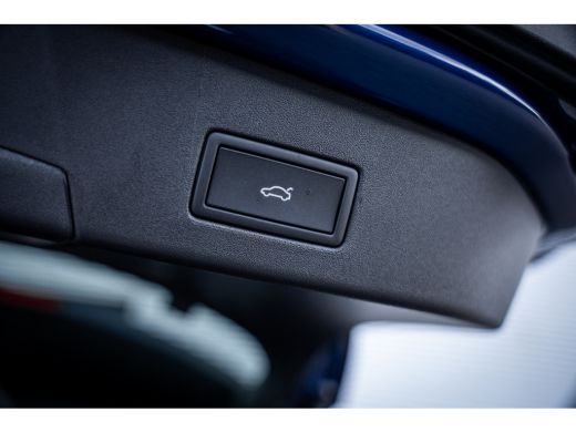 Volkswagen ID.4 Pro Limited Edition | 'App-Connect' draadloze smartphone integratie | Achterbank in ongelijke del... ActivLease financial lease