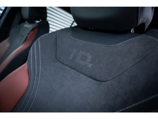 Volkswagen ID.4 Pro Limited Edition | 'App-Connect' draadloze smartphone integratie | Achterbank in ongelijke del... ActivLease financial lease