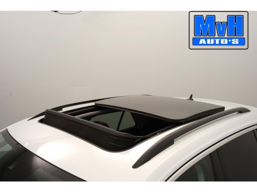 Volkswagen T-Roc 1.0 TSI Style 140PK|PANO|LED|TREKH|STOELVERW. ActivLease financial lease
