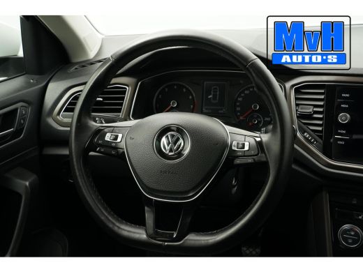 Volkswagen T-Roc 1.0 TSI Style 140PK|PANO|LED|TREKH|STOELVERW. ActivLease financial lease