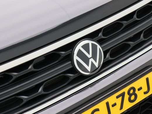 Volkswagen T-Roc 1.5 TSi 150 Pk Automaat Life Edition | Adaptive Cruise | Full LED | Stoel Verwarming | Privacy Gl... ActivLease financial lease