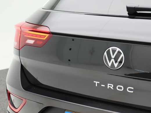 Volkswagen T-Roc 1.5 TSi 150 Pk Automaat Life Edition | Adaptive Cruise | Full LED | Stoel Verwarming | Privacy Gl... ActivLease financial lease