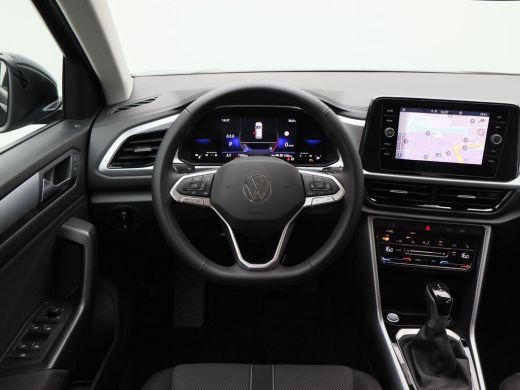 Volkswagen T-Roc 1.5 TSi 150 Pk Automaat Life Edition | Adaptive Cruise | Full LED | Stoel Verwarming | Privacy Gl... ActivLease financial lease