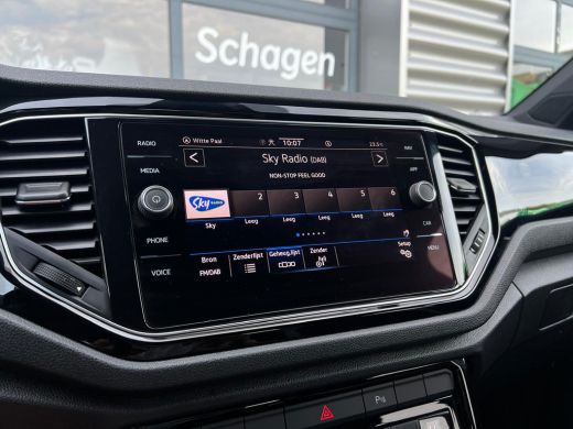 Volkswagen T-Roc 1.5 TSI 150 pk Sport 7-DSG | Achteruitrijcamera | Airco (automatisch) | Buitenspiegels elektrisch... ActivLease financial lease