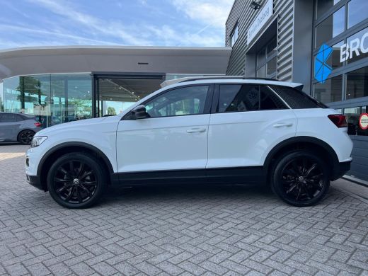 Volkswagen T-Roc 1.5 TSI 150 pk Sport 7-DSG | Achteruitrijcamera | Airco (automatisch) | Buitenspiegels elektrisch... ActivLease financial lease