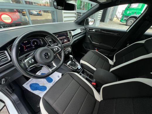Volkswagen T-Roc 1.5 TSI 150 pk Sport 7-DSG | Achteruitrijcamera | Airco (automatisch) | Buitenspiegels elektrisch... ActivLease financial lease