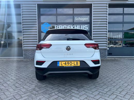 Volkswagen T-Roc 1.5 TSI 150 pk Sport 7-DSG | Achteruitrijcamera | Airco (automatisch) | Buitenspiegels elektrisch... ActivLease financial lease