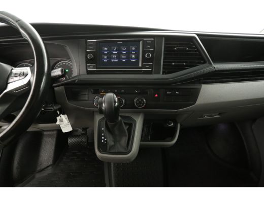 Volkswagen Transporter 2.0 TDI L2H1 150PK DSG Automaat Airco Camera Carplay Cruise PDC 2xSchuifdeur Trekhaak ActivLease financial lease