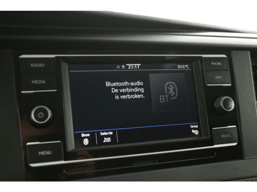 Volkswagen Transporter 2.0 TDI L2H1 150PK DSG Automaat Airco Camera Carplay Cruise PDC 2xSchuifdeur Trekhaak ActivLease financial lease