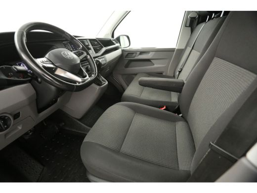 Volkswagen Transporter 2.0 TDI L2H1 150PK DSG Automaat Airco Camera Carplay Cruise PDC 2xSchuifdeur Trekhaak ActivLease financial lease