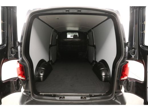 Volkswagen Transporter 2.0 TDI L2H1 150PK DSG Automaat Airco Camera Carplay Cruise PDC 2xSchuifdeur Trekhaak ActivLease financial lease