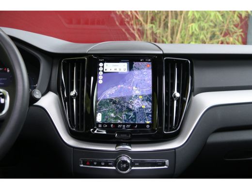 Volvo  XC60 2.0 T6 Plug-in hybrid AWD Plus Dark | Panoramadak | Memory seats | Pilot Assist | Camera | Stuur/... ActivLease financial lease