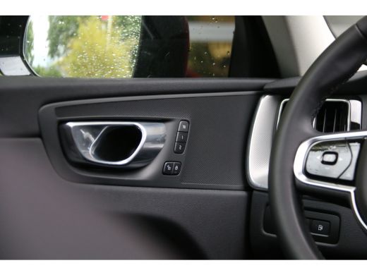 Volvo  XC60 2.0 T6 Plug-in hybrid AWD Plus Dark | Trekhaak | 360 Camera | Panoramadak | Memory seats | Pilot ... ActivLease financial lease