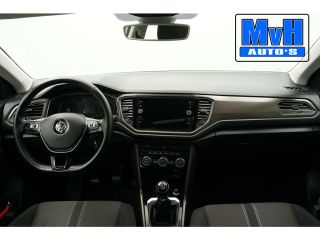 Volkswagen T-Roc 1.0 TSI Style 140PK|PANO|LED|TREKH|STOELVERW.