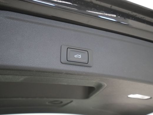 Audi A4 Avant 35 TFSI S-Line edition Navigatie Pdc Clima Cruise 8 ActivLease financial lease