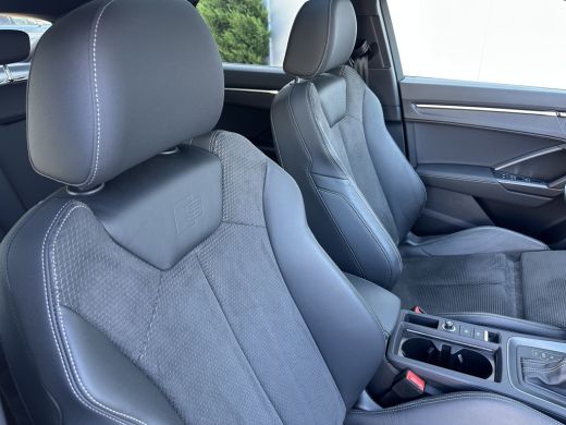 Audi Q3 45 TFSI eHybrid 245pk S Edition | S-Line | Pano dak ActivLease financial lease
