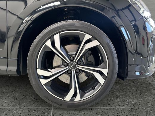 Audi Q3 45 TFSI eHybrid 245pk S Edition | S-Line | Pano dak ActivLease financial lease