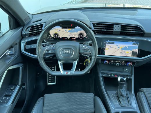 Audi Q3 45 TFSI eHybrid 245pk S Edition | S-Line | Pano dak ActivLease financial lease