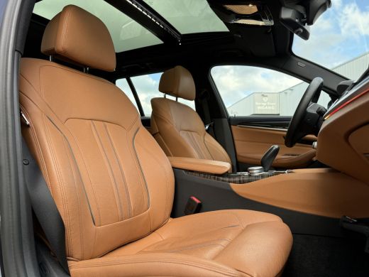 BMW 5 Serie Touring 520i Aut. M-Sport | Panorama | Trekhaak | Memory | ActivLease financial lease