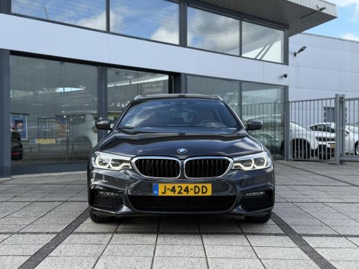 BMW 5 Serie Touring 520i Aut. M-Sport | Panorama | Trekhaak | Memory | ActivLease financial lease