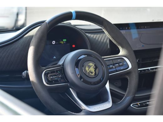 Abarth 500C Turismo 42 kWh Cabrio verwacht!! | Navigatie | Pack Sound & Tech | JBL | Sportstoelen | Stoelverw... ActivLease financial lease