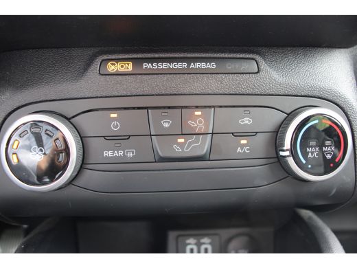 Ford Focus 1.0EB HYBRID TITANIUM | NL-AUTO! | DEALER OH! | NAVIGATIE | LMV | CRUISE | CAMERA | AIRCO | DEALE... ActivLease financial lease