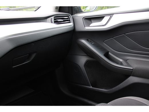 Ford Focus 1.0EB HYBRID TITANIUM | ORIGINEEL NL! | DEALER OH! | NAVIGATIE | LMV | CRUISE CONTROL | CAMERA | ... ActivLease financial lease