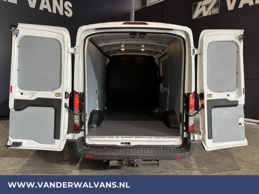 Ford Transit 2.0 TDCI 131pk L2H2 Euro6 Airco | 2800kg Trekhaak | Navigatie | Camera | Apple Carplay Android Au... ActivLease financial lease