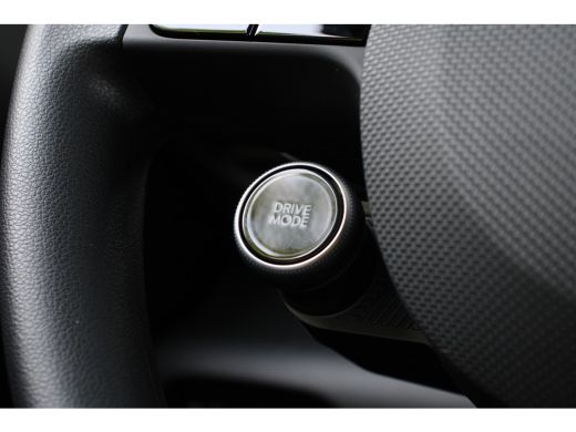 Hyundai Inster E-MOTION | NL-AUTO! | ADAPTICE CRUISE | KEYLESS ENTRY+GO | CAMERA | NAVI | CLIMA | TOMBOY KHAKI |... ActivLease financial lease
