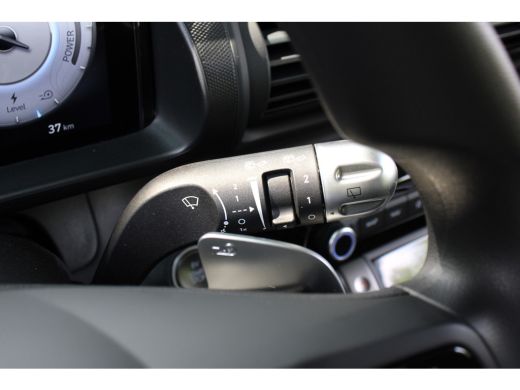 Hyundai Inster E-MOTION | NL-AUTO! | ADAPTICE CRUISE | KEYLESS ENTRY+GO | CAMERA | NAVI | CLIMA | TOMBOY KHAKI |... ActivLease financial lease