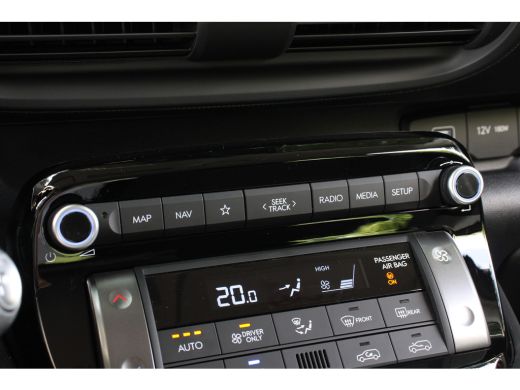 Hyundai Inster E-MOTION | NL-AUTO! | ADAPTICE CRUISE | KEYLESS ENTRY+GO | CAMERA | NAVI | CLIMA | TOMBOY KHAKI |... ActivLease financial lease