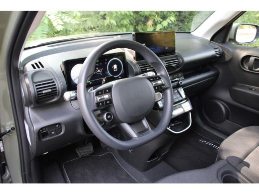 Hyundai Inster E-MOTION | NL-AUTO! | ADAPTICE CRUISE | KEYLESS ENTRY+GO | CAMERA | NAVI | CLIMA | TOMBOY KHAKI |... ActivLease financial lease