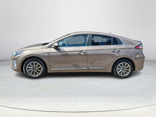Hyundai IONIQ Comfort EV 38 kWh | Stoelverwarming | Navigatie | Apple Carplay -Android Auto | Rijklaarprijs! ActivLease financial lease