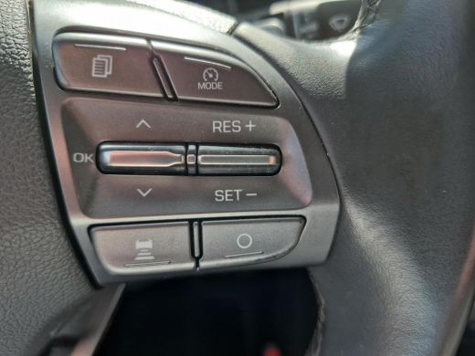 Hyundai IONIQ Comfort EV 38 kWh | Stoelverwarming | Navigatie | Apple Carplay -Android Auto | Rijklaarprijs! ActivLease financial lease