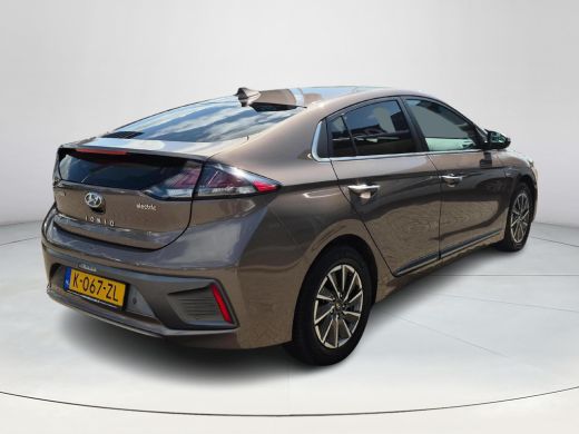 Hyundai IONIQ Comfort EV 38 kWh | Stoelverwarming | Navigatie | Apple Carplay -Android Auto | Rijklaarprijs! ActivLease financial lease