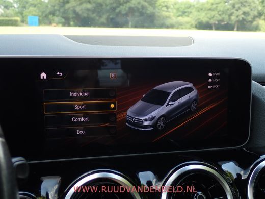 Mercedes-Benz B-Klasse 180D AUT. SPORTLEER/CAMERA/CARPLAY/DAB/NAVI ActivLease financial lease