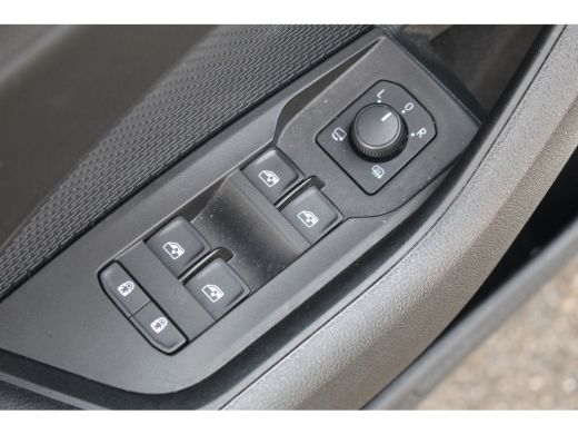 Skoda Octavia Combi 1.4 TSI iV PHEV Business | LederAlcantara | Crystal Light | Canton | HeadUp | Memory | Elek... ActivLease financial lease
