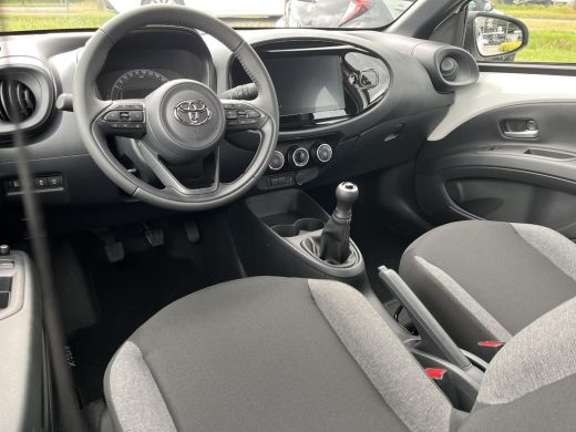 Toyota Aygo 1.0 VVT-i MT Play | Uit voorraad leverbaar | ActivLease financial lease