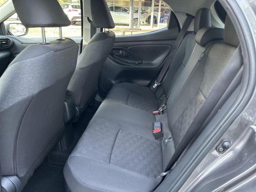 Toyota Yaris 1.5 Hybrid 115 First Edition ActivLease financial lease