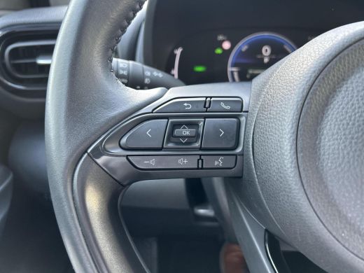 Toyota Yaris 1.5 Hybrid 115 First Edition ActivLease financial lease