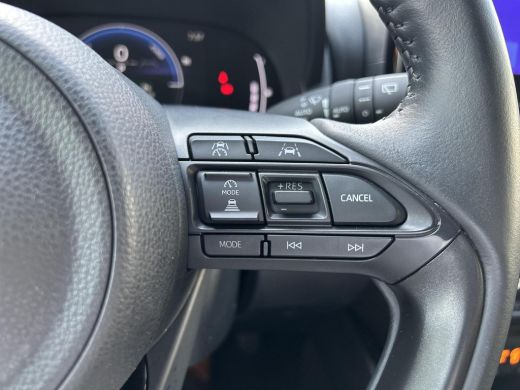 Toyota Yaris 1.5 Hybrid 115 First Edition ActivLease financial lease