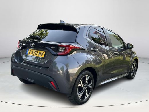 Toyota Yaris 1.5 Hybrid 115 First Edition ActivLease financial lease