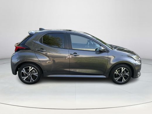 Toyota Yaris 1.5 Hybrid 115 First Edition ActivLease financial lease