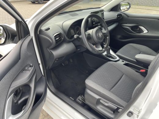 Toyota Yaris 1.5 Hybrid Active ActivLease financial lease