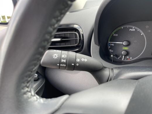 Toyota Yaris 1.5 Hybrid Active ActivLease financial lease